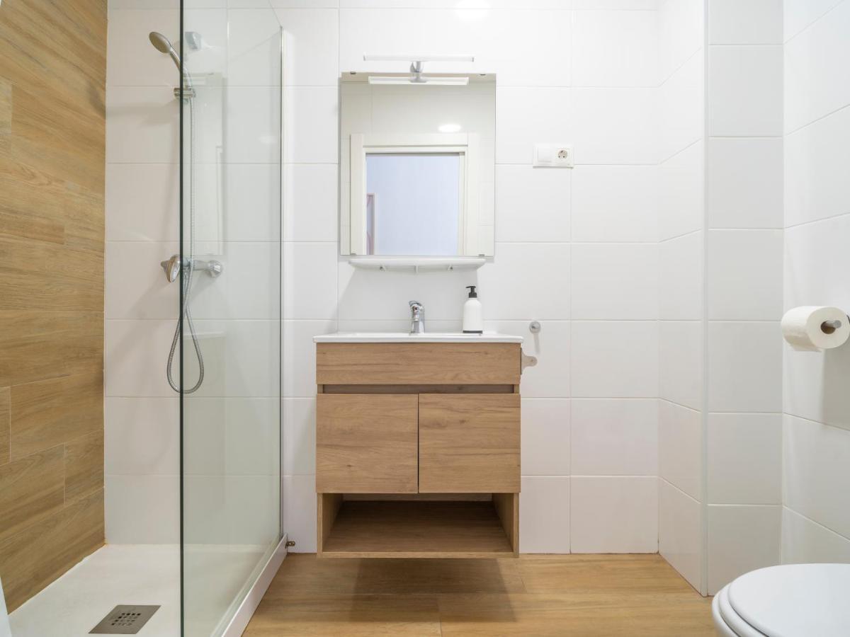 Sanders Lavender - Delightful Two-bedroom Downtown Lejlighed *